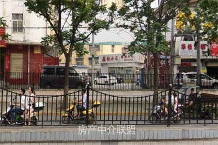 密州龙泉庄园3室2厅2卫88万131m2出售